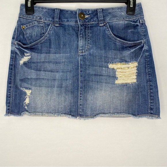 Distressed Elle sequin patch jean skirt - Picture 1 of 6